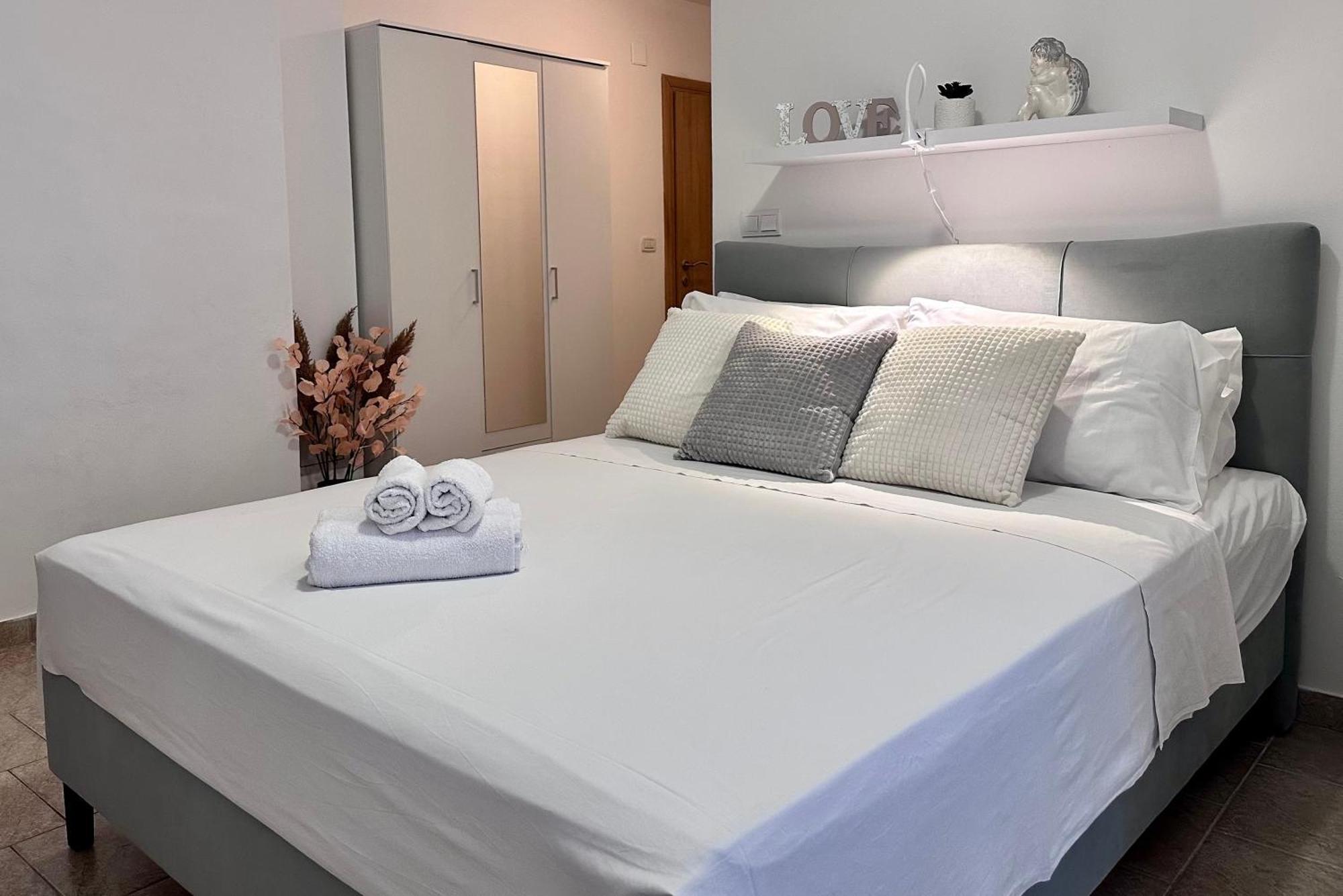 Apartments With A Parking Space Lopar, Rab - 14070 Room photo